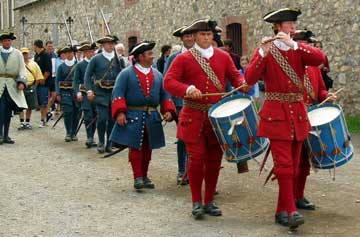 Piper and drummers
