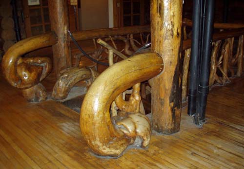 yellowstone-ofaithful-inn_002